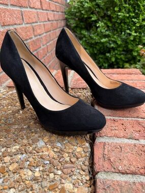 Cole Haan Black Suede Pumps Women's size 9.5 Nike Air Sole 4.5" Heels